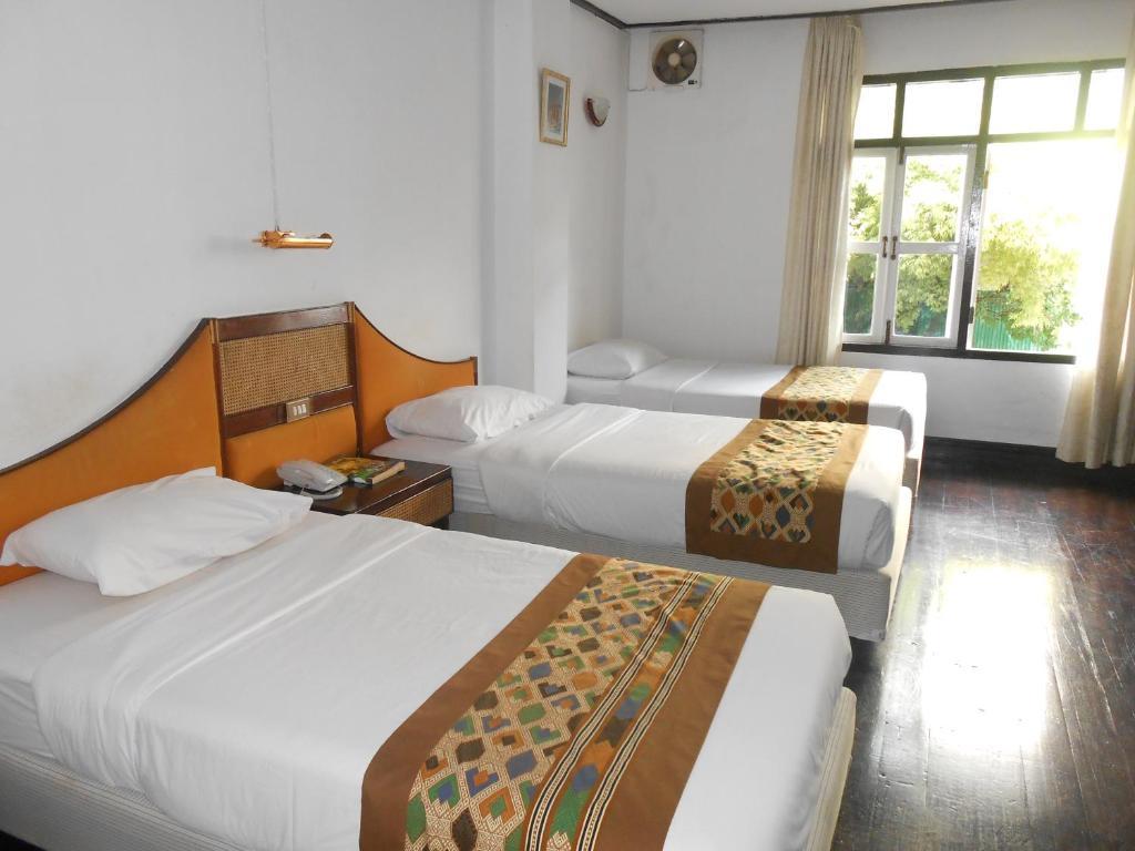 Lao Hotel Виентиане Екстериор снимка