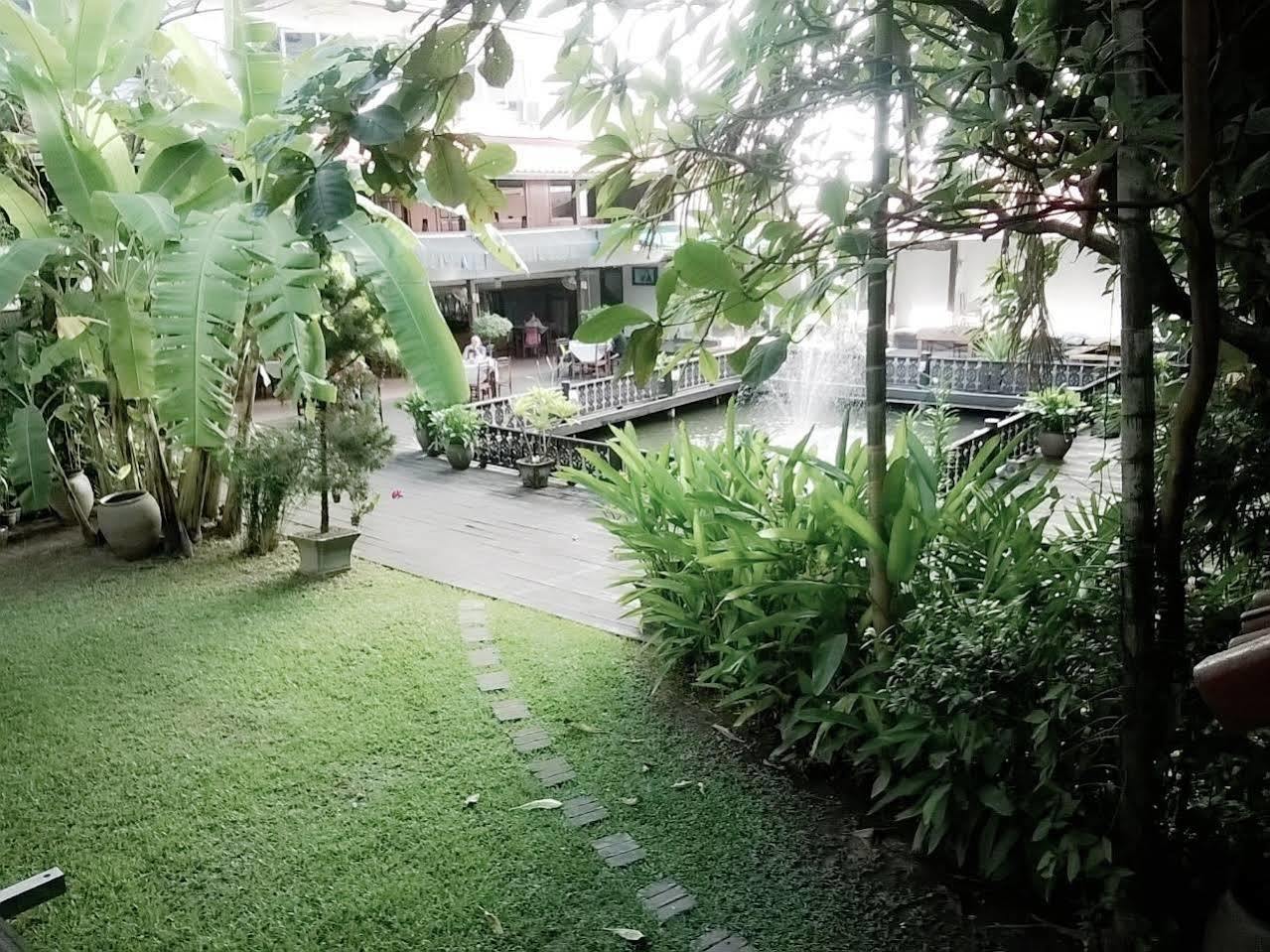 Lao Hotel Виентиане Екстериор снимка